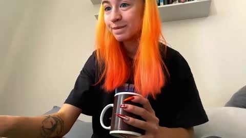 Snapshot of valtopi chatting on 02.20.26 Emily online show from 02.20.26