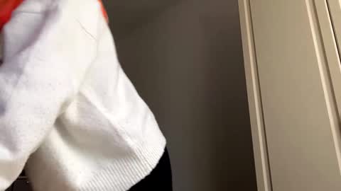 Snapshot of valtopi chatting on 03.02.26 Emily online show from 03.02.26