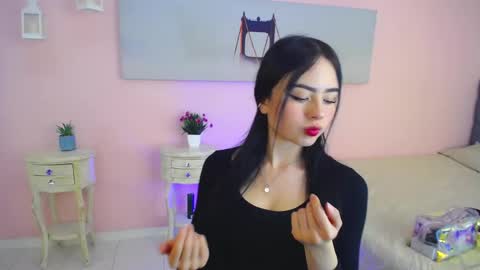 Isabella online show from 02.11.26