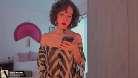 Snapshot of valyturner chatting on 05.20.26 online show from 05.20.26