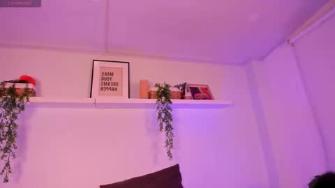 vamp  online show from 11.27.25