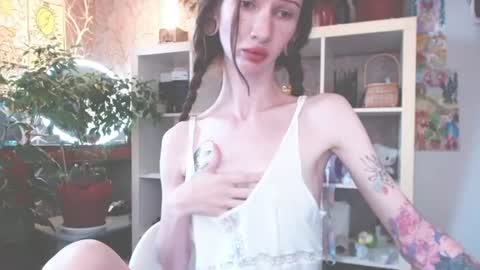 Mollyy Valentine online show from 08.02.26