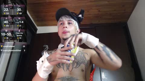 david guzman i model independenthelp me with a thumbs up online show from 12.15.24