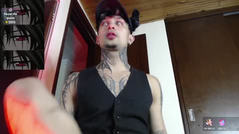david guzman i model independenthelp me with a thumbs up online show from 01.24.25