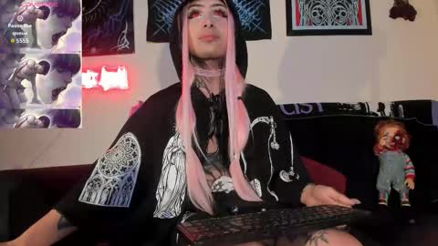 david guzman i model independenthelp me with a thumbs up online show from 03.01.26