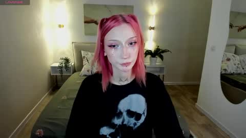 Snapshot of vampray_ chatting on 05.29.26 Leyla online show from 05.29.26