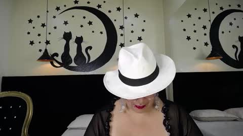 Vampy Bael online show from 11.01.25