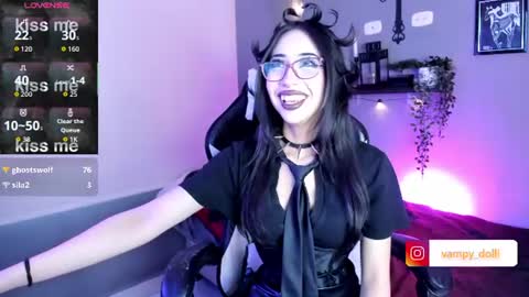 Snapshot of vampy_dolll chatting on 06.11.26 vampy_dolll online show from 06.11.26