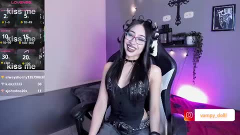 Snapshot of vampy_dolll chatting on 07.11.26 vampy_dolll online show from 07.11.26