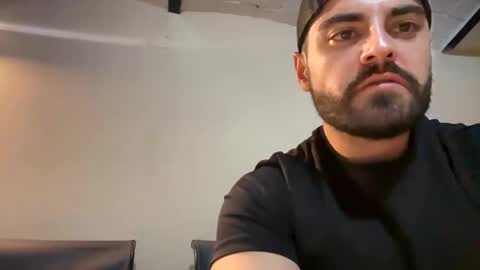 Snapshot of vampz888 chatting on 02.04.25 HUNG LATINO 888 bigcock fit athletic latino online show from 02.04.25