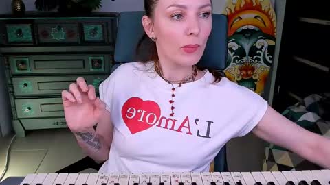 Vanda online show from 02.09.25