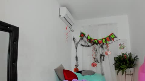 vanelope_smith online show from 11.09.25