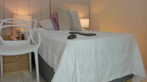 vanessa__cb online show from 06.15.26