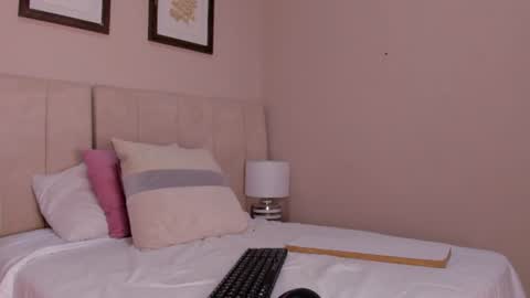 vanessa__cb online show from 06.20.26
