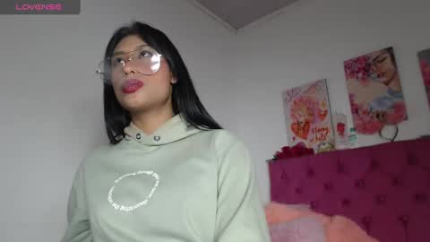 Snapshot of vanessa_lovea chatting on 02.26.25 Vanessa online show from 02.26.25