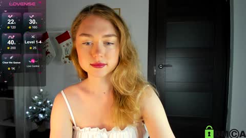 Snapshot of vanessa_maes chatting on 12.20.24 Vanessa Maes online show from 12.20.24