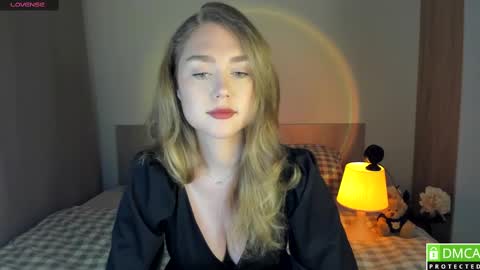 Snapshot of vanessa_maes chatting on 03.05.25 Vanessa Maes online show from 03.05.25