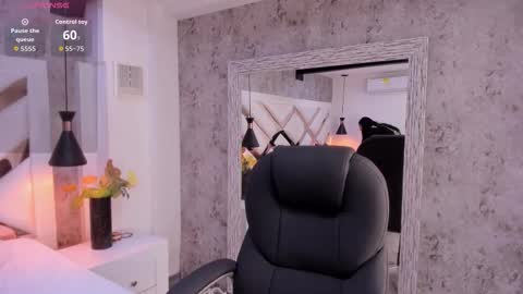 Vanessa  online show from 01.14.26