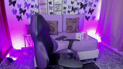 Vanessa  online show from 02.10.25