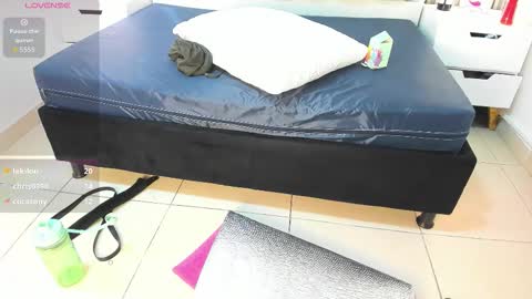 Snapshot of vanessahard_as chatting on 11.05.25 Vanessa Hard online show from 11.05.25