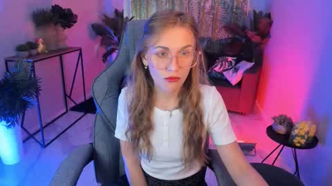 Vanessa online show from 10.06.25