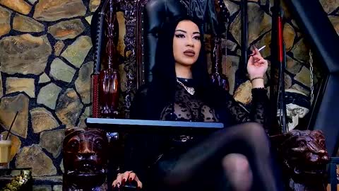 Snapshot of vanessamorningstar1 chatting on 10.18.25 Miss Vanessa online show from 10.18.25