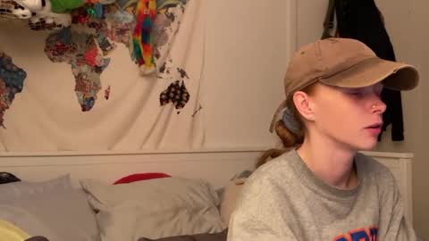 Snapshot of vanessapark chatting on 10.07.25 Vanessa  online show from 10.07.25