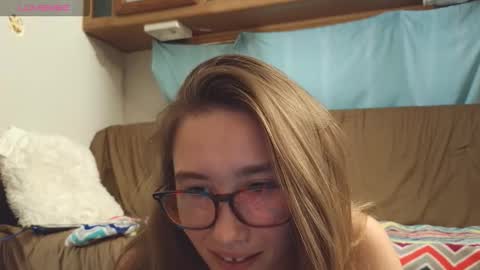 Snapshot of vanessarose4825 chatting on 10.27.25 Vanessa Rose online show from 10.27.25