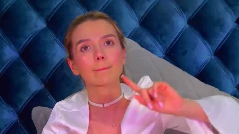 VanessaVienne online show from 03.08.26