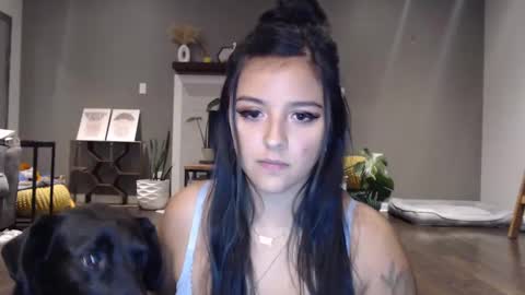 VanessaWildly online show from 10.02.25