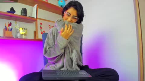 Vanisha  online show from 12.22.24