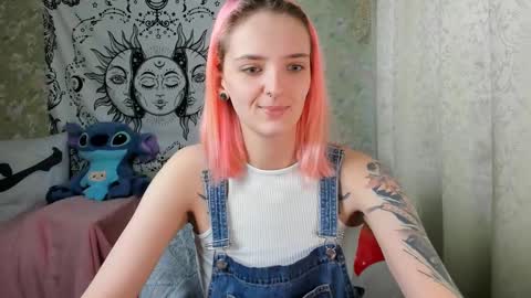 Snapshot of vanilla_arya chatting on 12.28.24 Adelina online show from 12.28.24