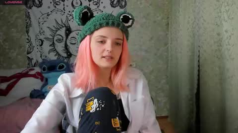 Snapshot of vanilla_arya chatting on 01.16.25 Adelina online show from 01.16.25