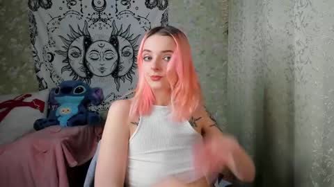 Snapshot of vanilla_arya chatting on 01.28.25 Adelina online show from 01.28.25