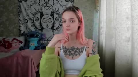 Snapshot of vanilla_arya chatting on 02.11.25 Adelina online show from 02.11.25