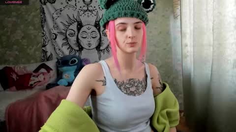 Snapshot of vanilla_arya chatting on 03.05.25 Adelina online show from 03.05.25