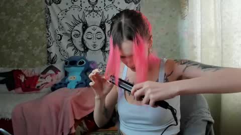 Snapshot of vanilla_arya chatting on 03.06.25 Adelina online show from 03.06.25