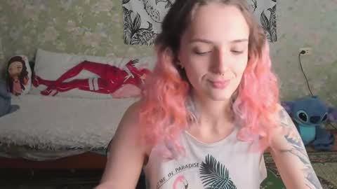 Snapshot of vanilla_arya chatting on 10.31.25 Adelina online show from 10.31.25