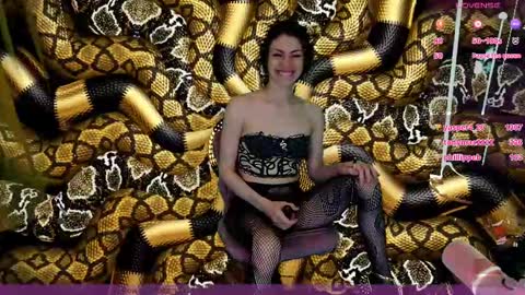 Skkye online show from 09.24.25
