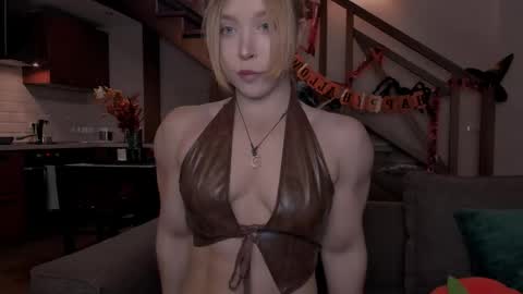 Snapshot of vanillalivitski chatting on 10.23.25 Vanilla online show from 10.23.25