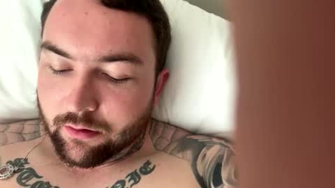 Snapshot of vanillapretzel chatting on 10.16.25 vanillapretzel online show from 10.16.25