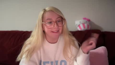 Snapshot of vanillapuddingpie chatting on 01.23.25 vanillapuddingpie online show from 01.23.25