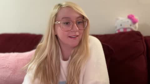 Snapshot of vanillapuddingpie chatting on 01.24.25 vanillapuddingpie online show from 01.24.25