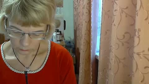Snapshot of vanillaxcreamy chatting on 12.10.24 Vanillaxcreamy online show from 12.10.24