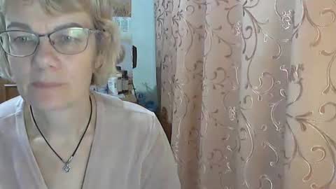 Snapshot of vanillaxcreamy chatting on 12.13.24 Vanillaxcreamy online show from 12.13.24