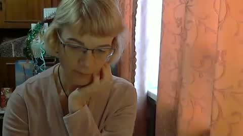 Snapshot of vanillaxcreamy chatting on 12.20.24 Vanillaxcreamy online show from 12.20.24