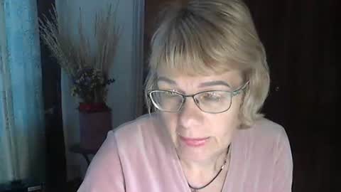 Snapshot of vanillaxcreamy chatting on 01.07.25 Vanillaxcreamy online show from 01.07.25