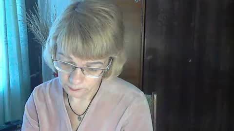 Snapshot of vanillaxcreamy chatting on 01.08.25 Vanillaxcreamy online show from 01.08.25