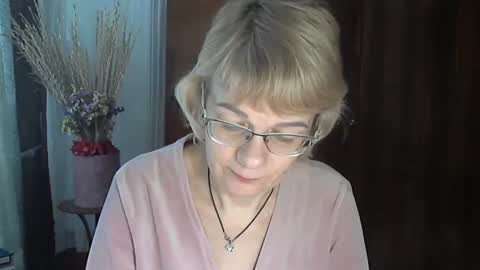 Snapshot of vanillaxcreamy chatting on 01.15.25 Vanillaxcreamy online show from 01.15.25