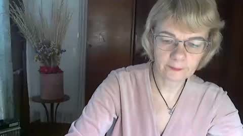 Snapshot of vanillaxcreamy chatting on 01.20.25 Vanillaxcreamy online show from 01.20.25
